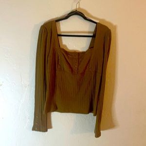 Square neck, brown cotton top